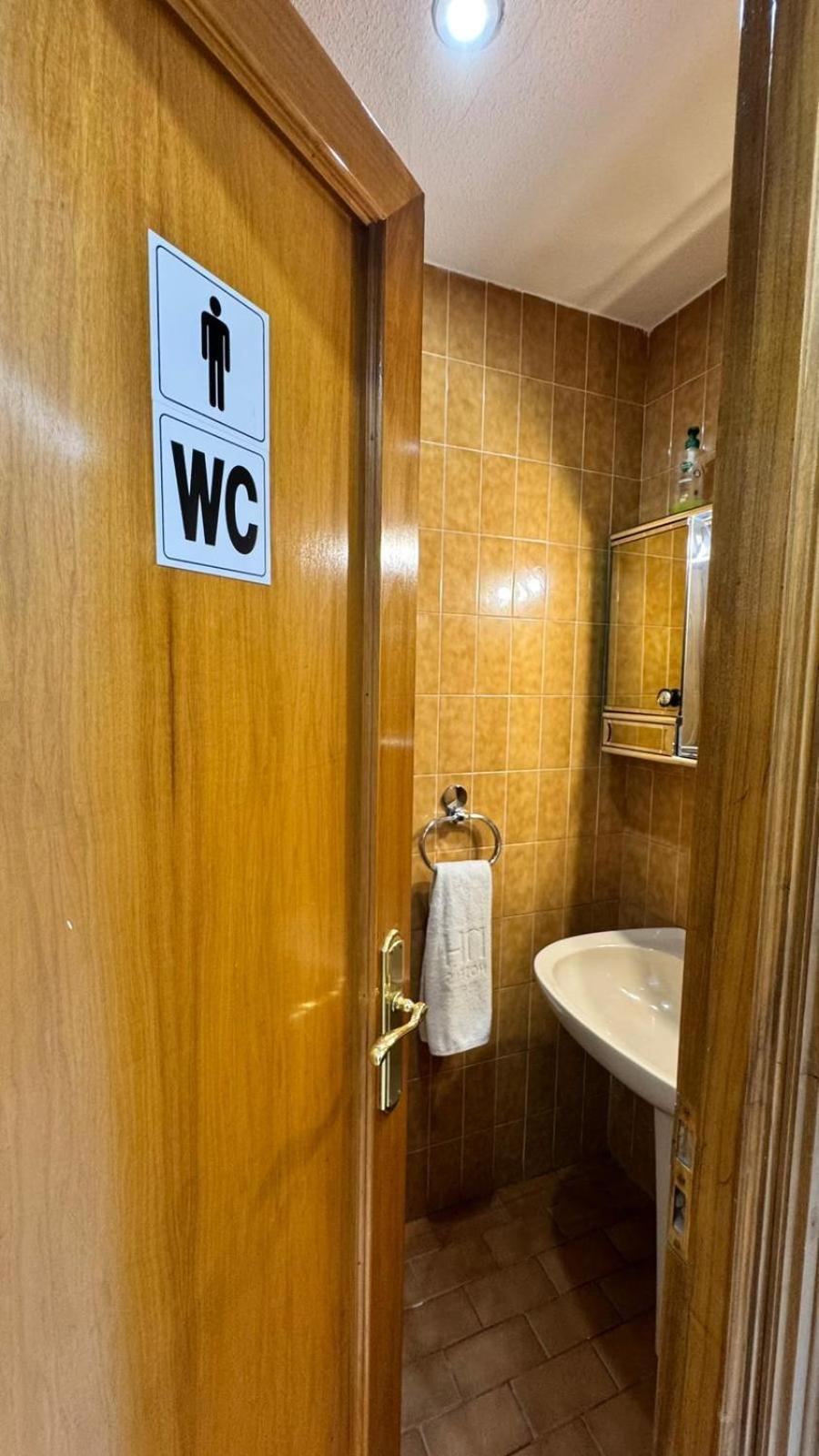Hostel Puerta Del Angel Madrid Extérieur photo