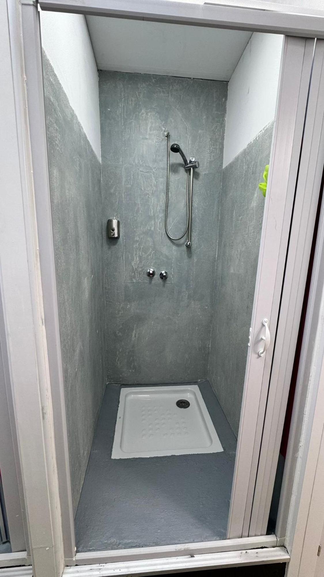 Hostel Puerta Del Angel Madrid Extérieur photo